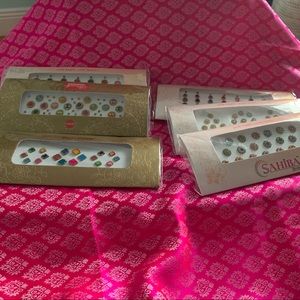 ASSORTMENT Of VELVET AND RHINESTONE BINDIS